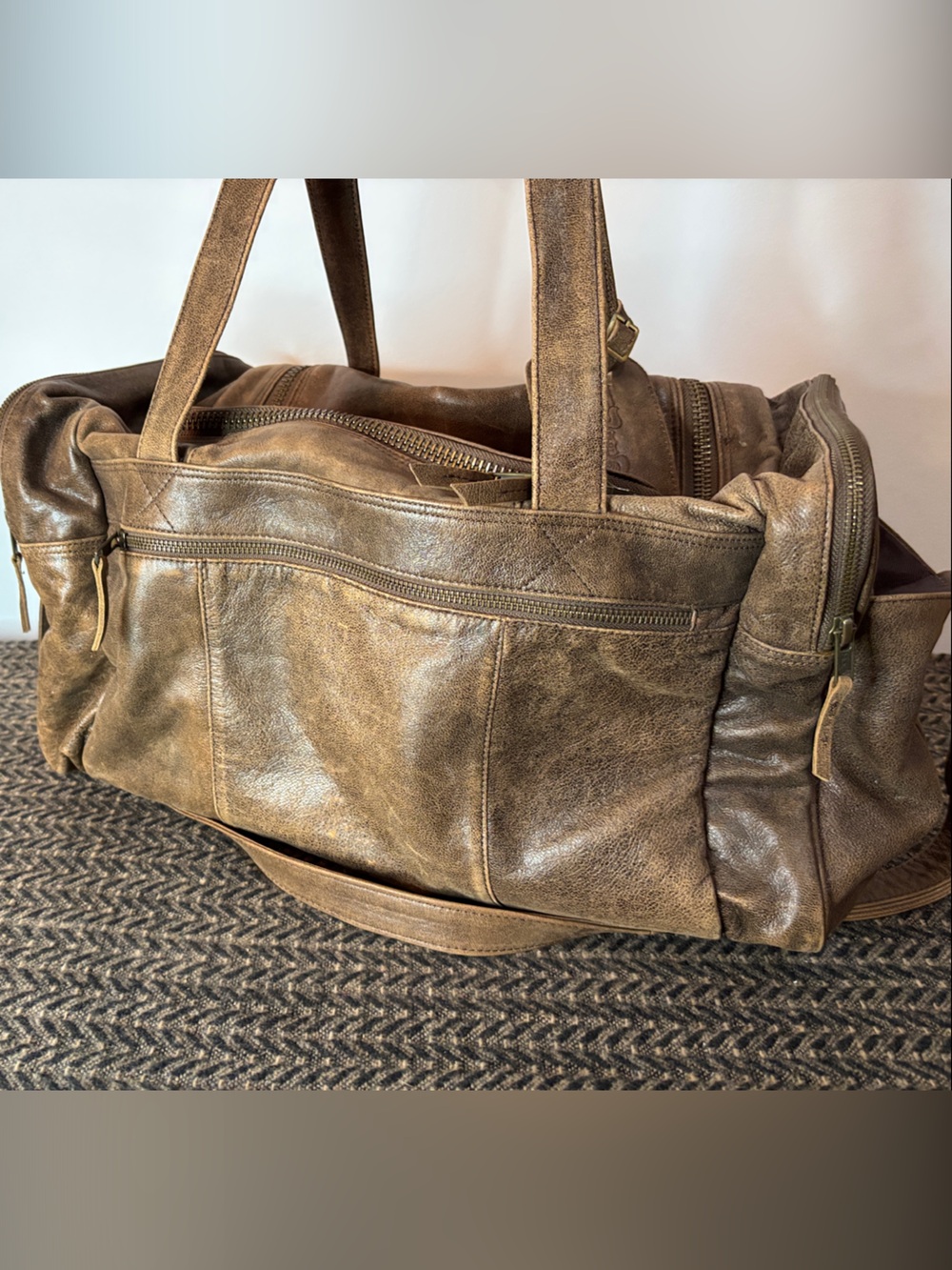Men's Brown Leather Duffel Bag - Classic Travel Tote